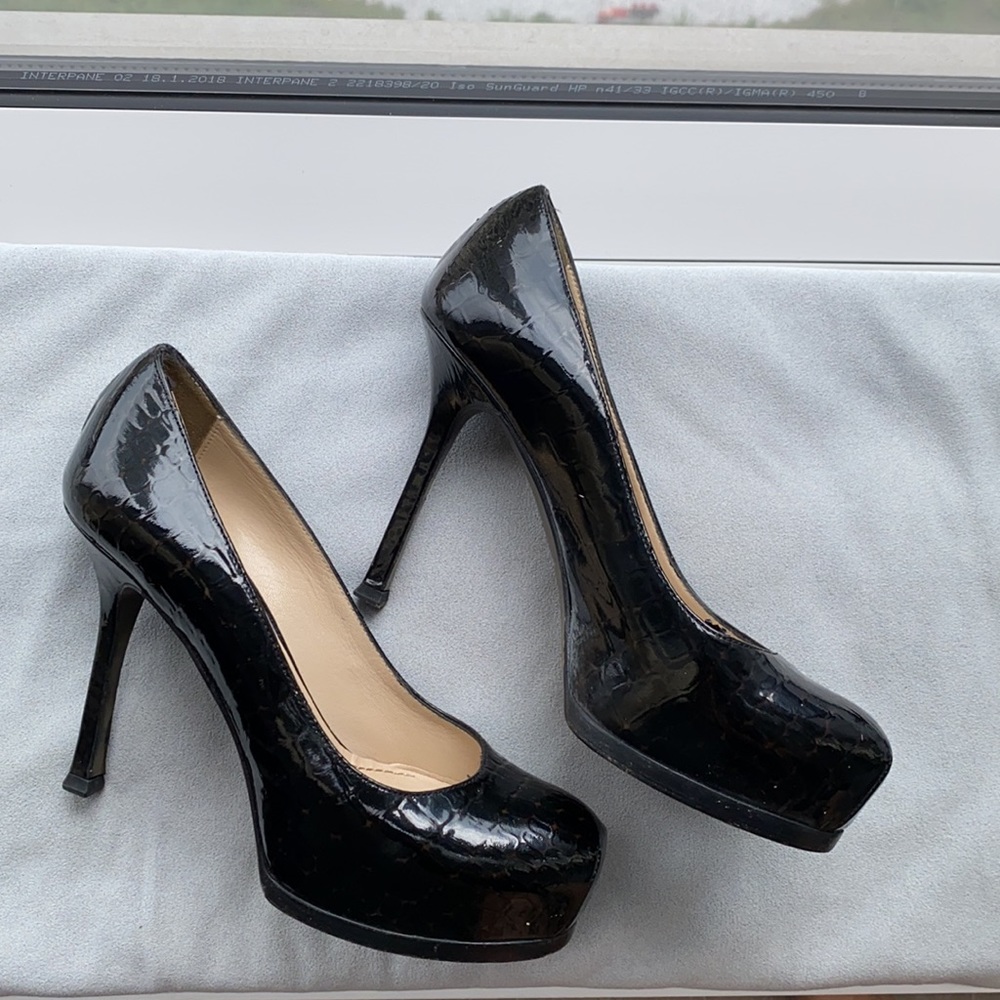 YSL Heel, size 35
